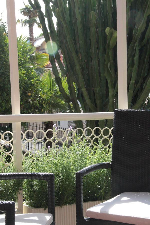 Mirella 3* Bordighera
